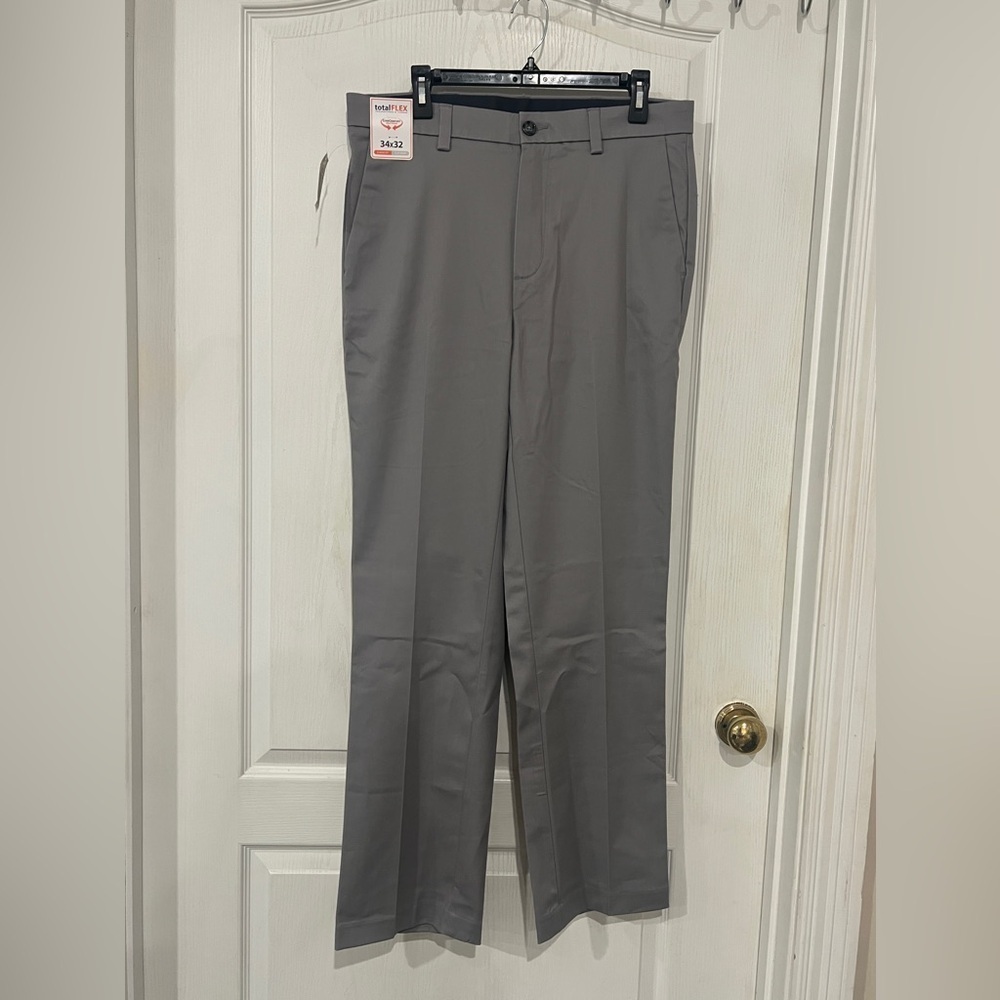 Final price NWT Men's Roundtree and Yorke Gray Slacks